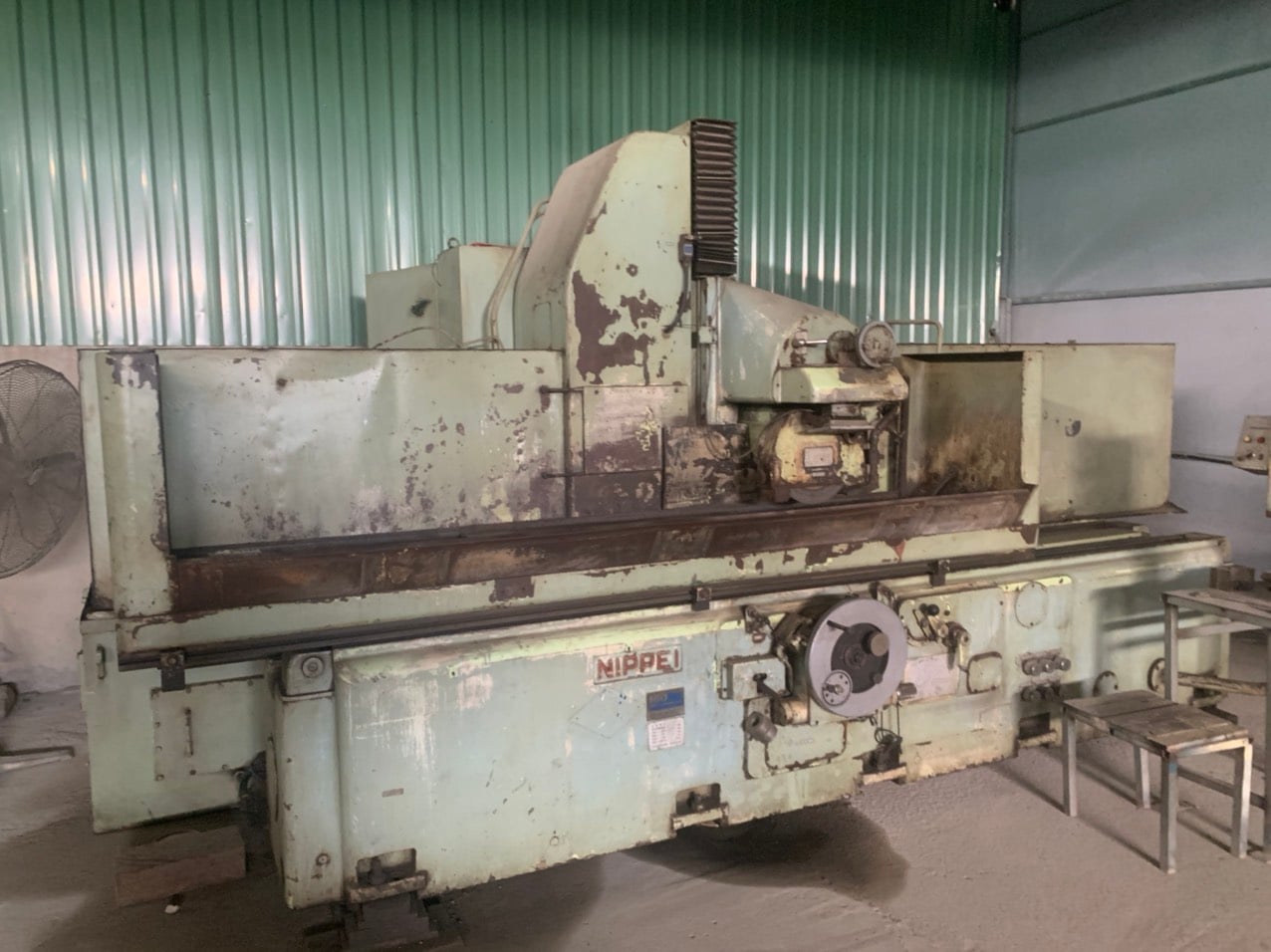 Grinding machine